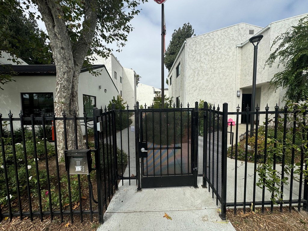 Woodman Arleta Apartments, 9135 Woodman Ave, Arleta, CA RentCafe